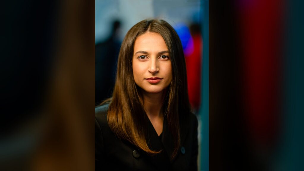 Raluca Gîrbacea, EIT Community Hub Romania coordinator, professional portrait photo